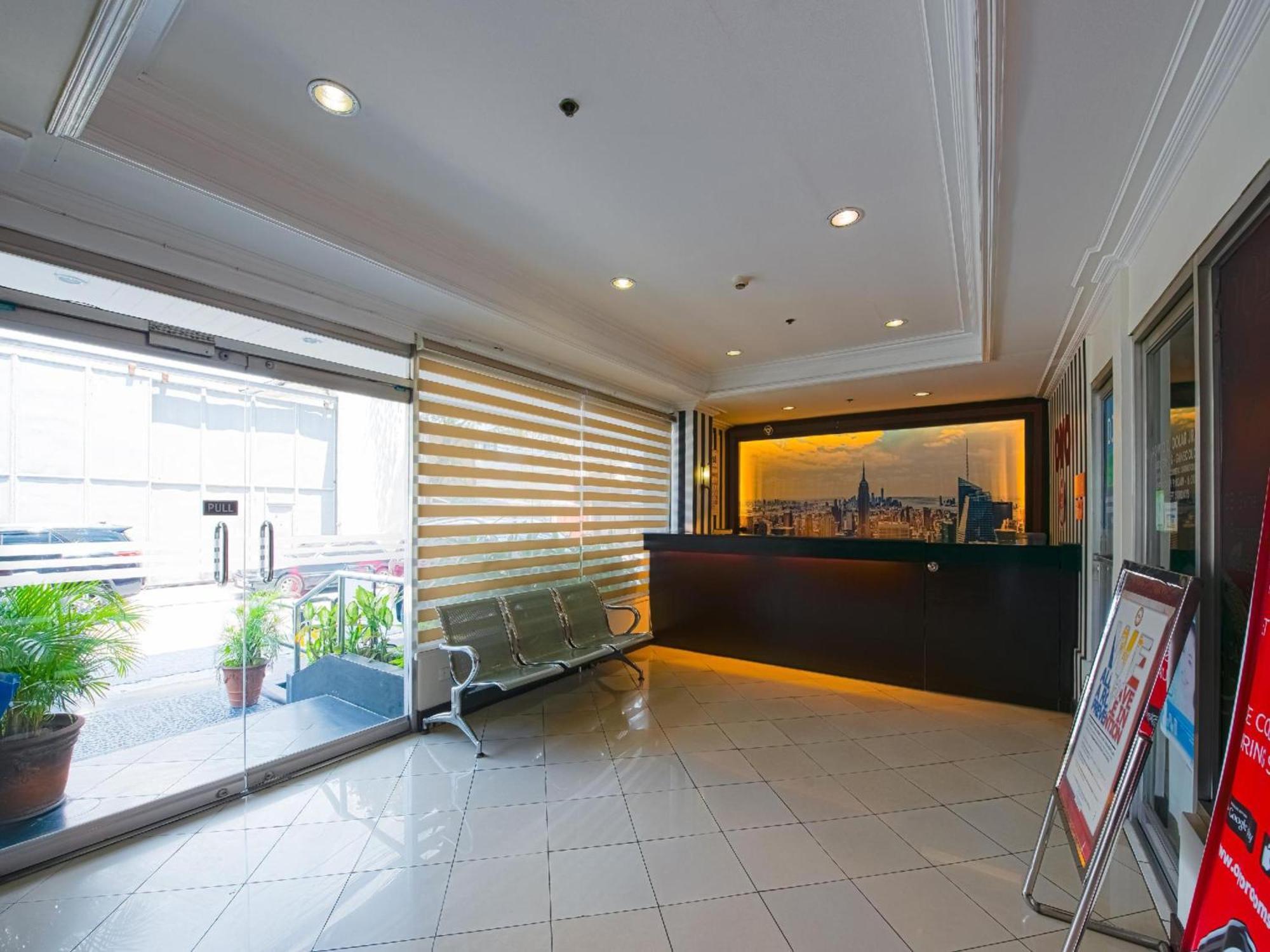Oyo 115 Northridge Mansions Hotel Quezon City Exterior foto