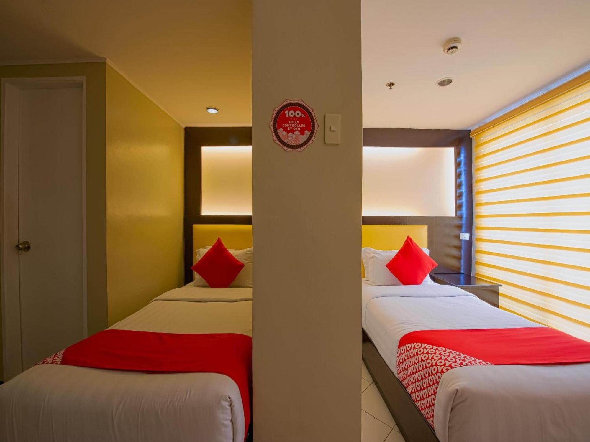 Oyo 115 Northridge Mansions Hotel Quezon City Exterior foto