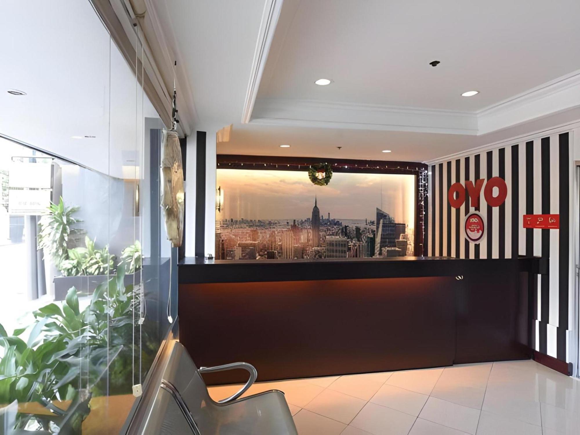 Oyo 115 Northridge Mansions Hotel Quezon City Exterior foto