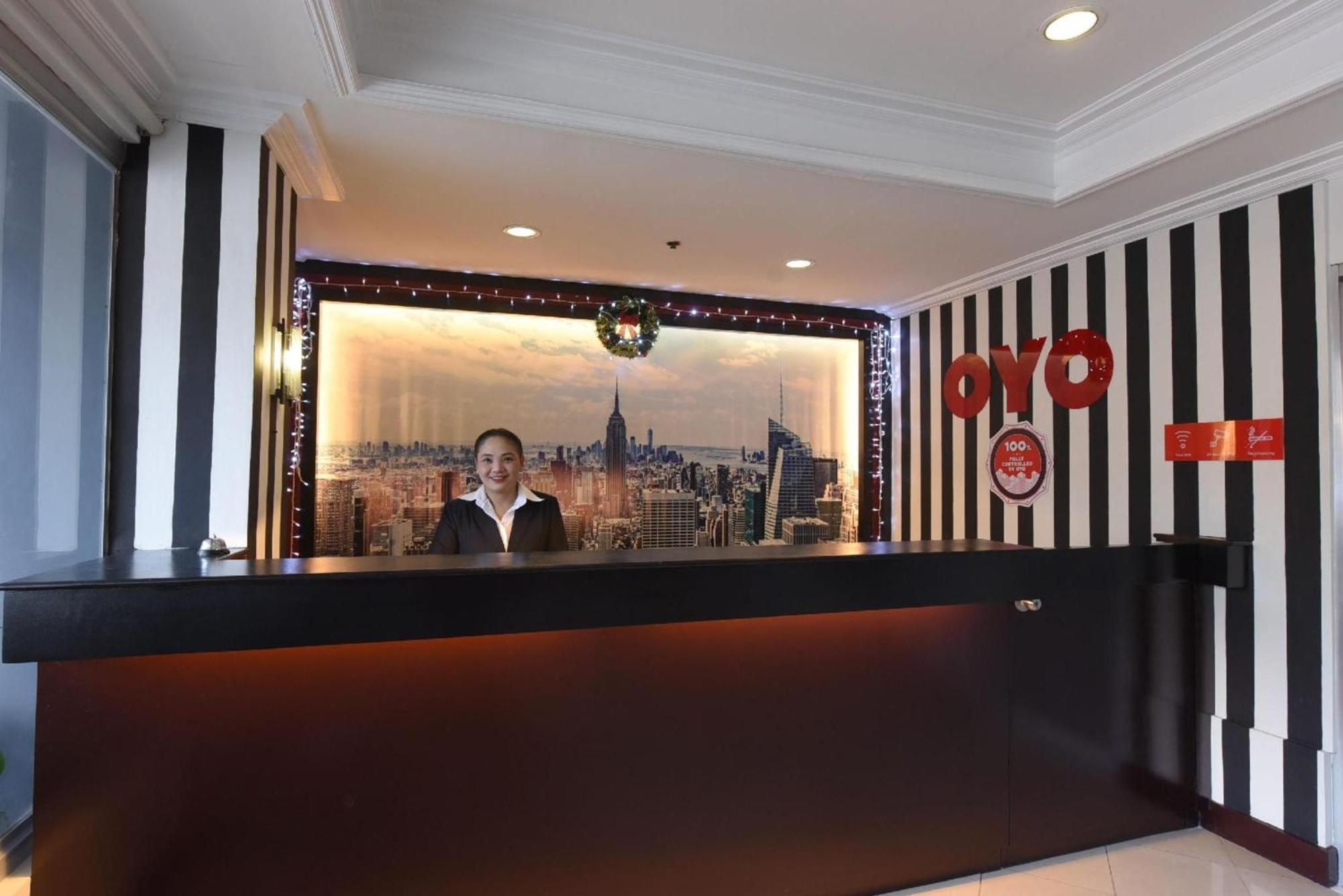 Oyo 115 Northridge Mansions Hotel Quezon City Exterior foto