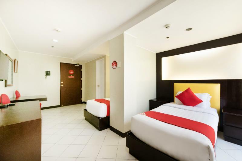 Oyo 115 Northridge Mansions Hotel Quezon City Exterior foto
